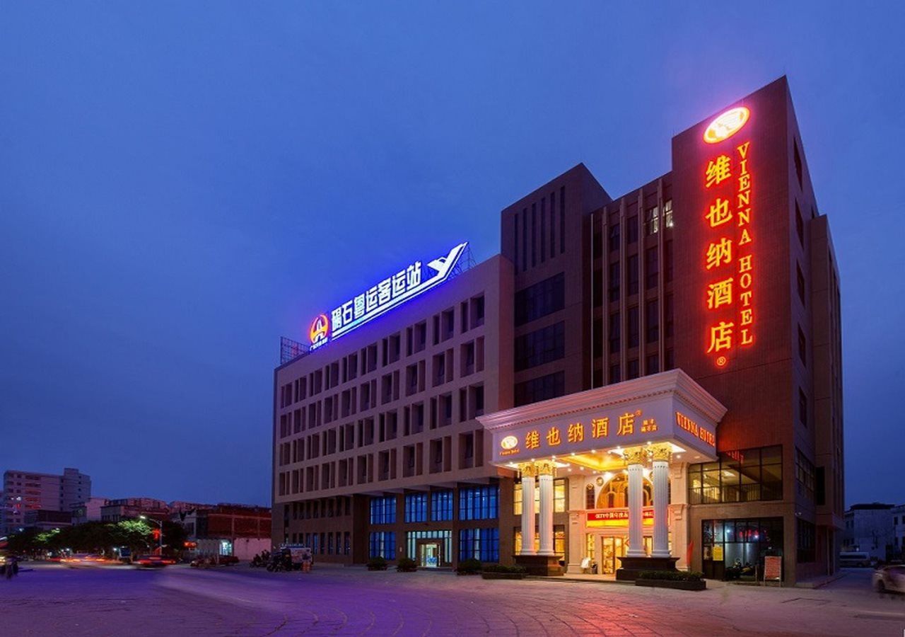 Vienna Hotel Shanwei Lufeng Jieshi Bus Station in Shanwei, People's Republic of China