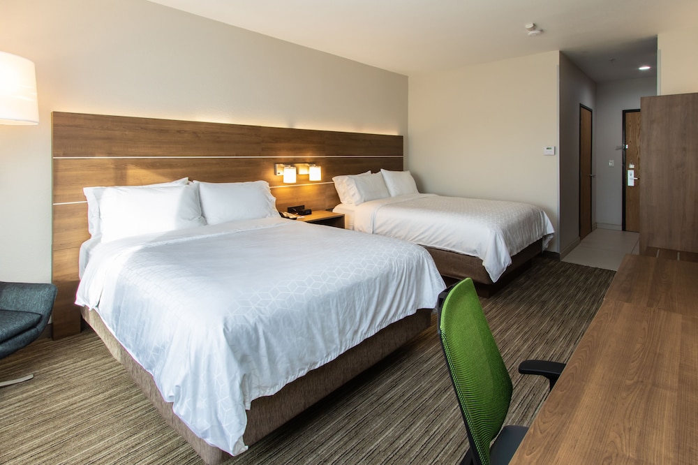 Holiday Inn Express Hotel & Suites Roseville Galleria Area by IHG - photo 55