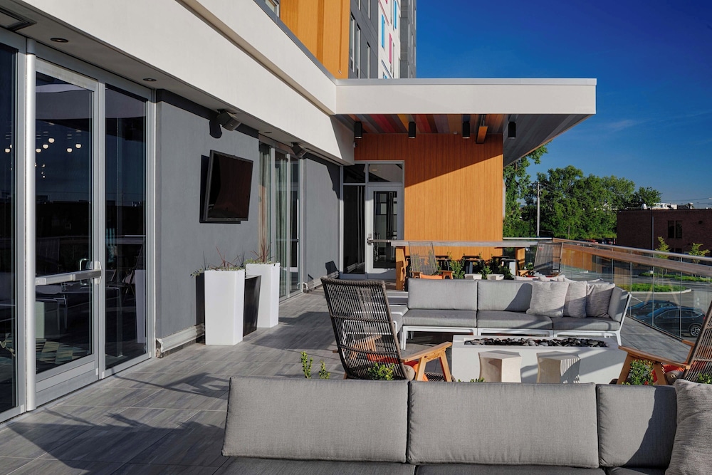 Aloft Columbus University District - photo 42