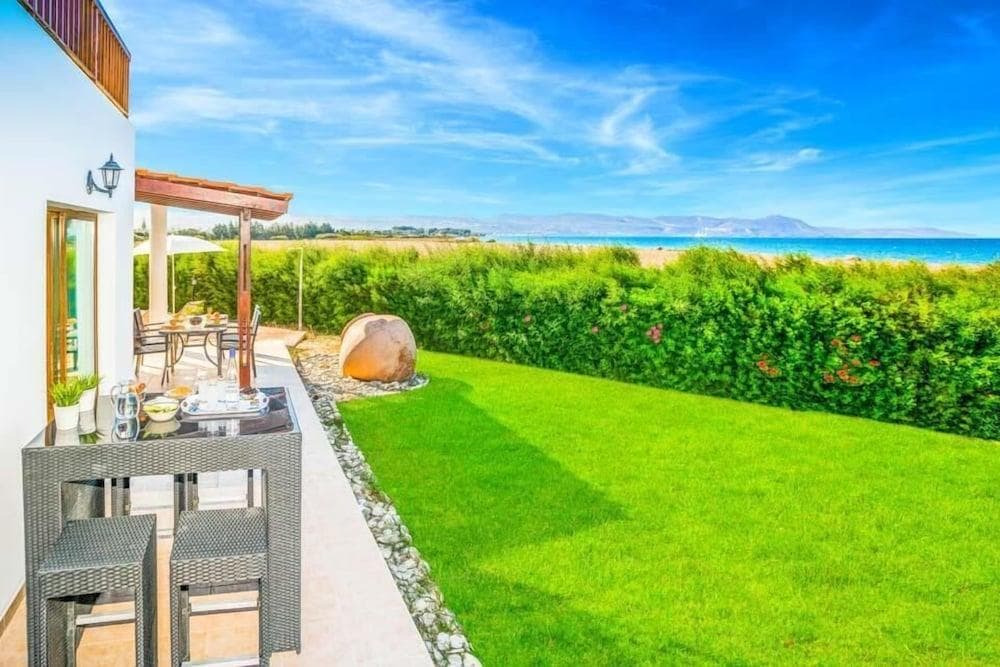 Villa Thea Blue Bay