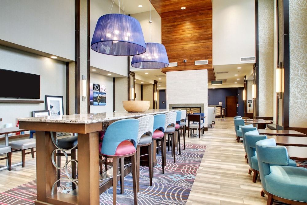 Hampton Inn & Suites Greenville Airport SC - photo 55