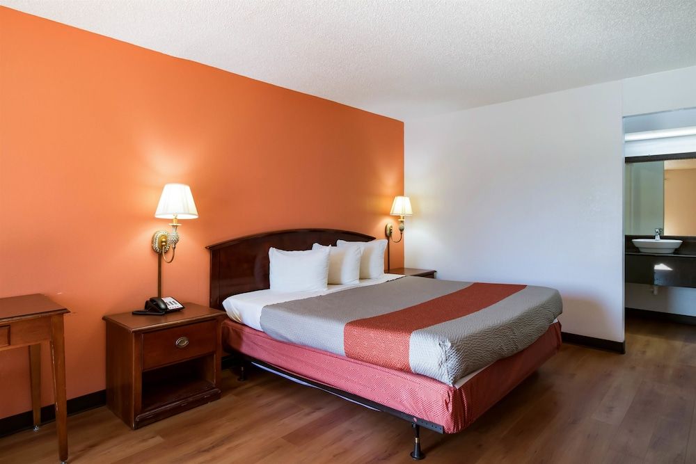Motel 6 Holyoke MA - photo 4