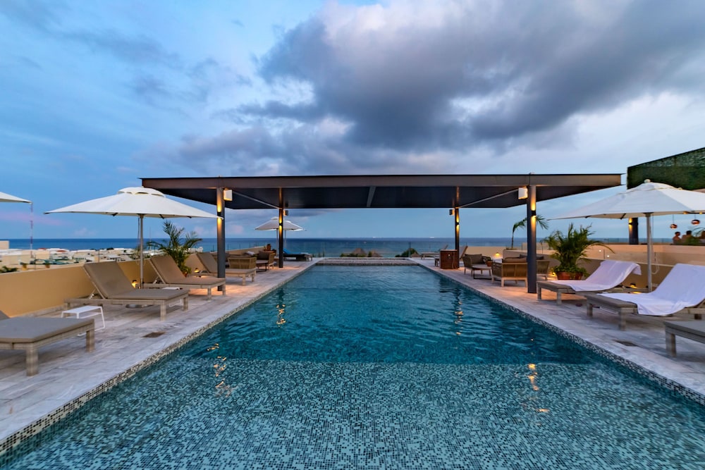 Rooftop pool