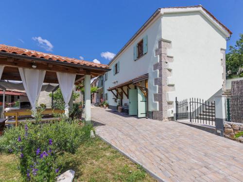 Holiday Home Villa Nicolara by Interhome — 4-Star Luxury Hotel in Buzet, Croatia