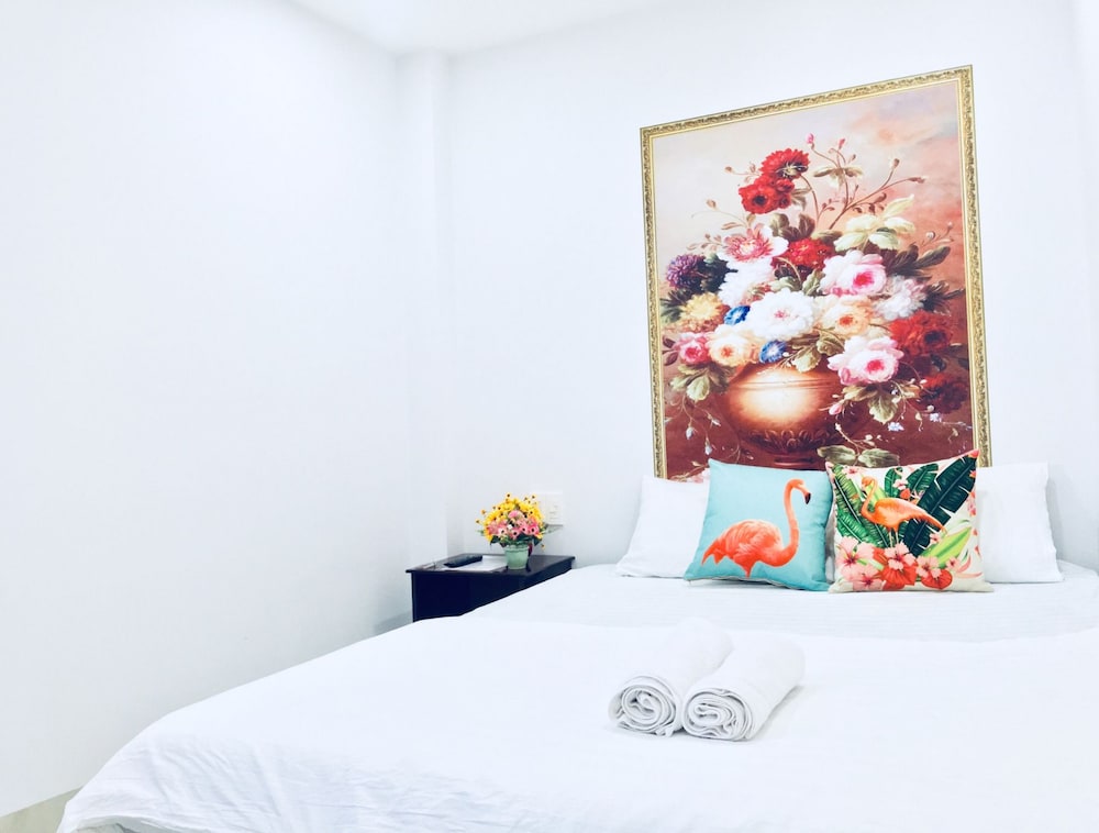 Straw Hat Hotel - last minute hotel in Nha Trang