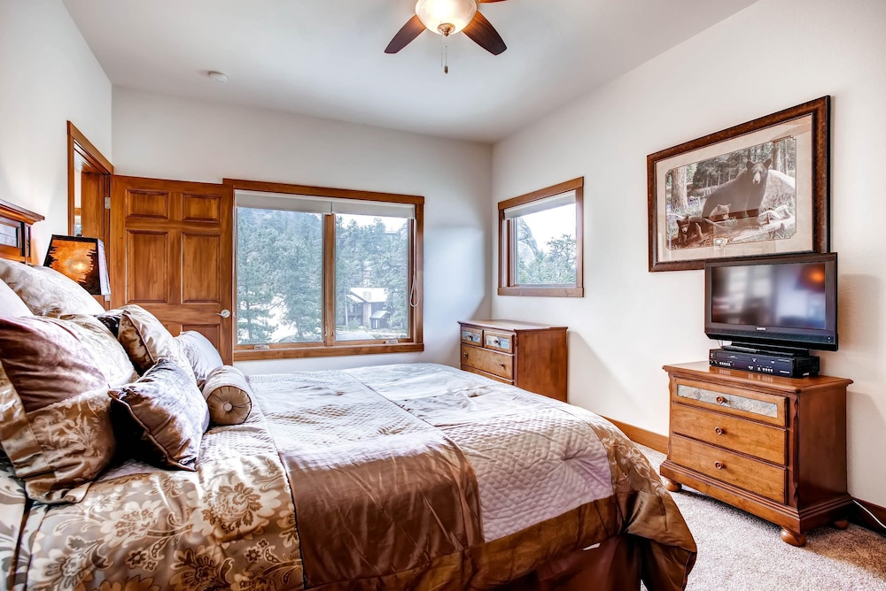 Black Canyon Inn Unit F10 - photo 2