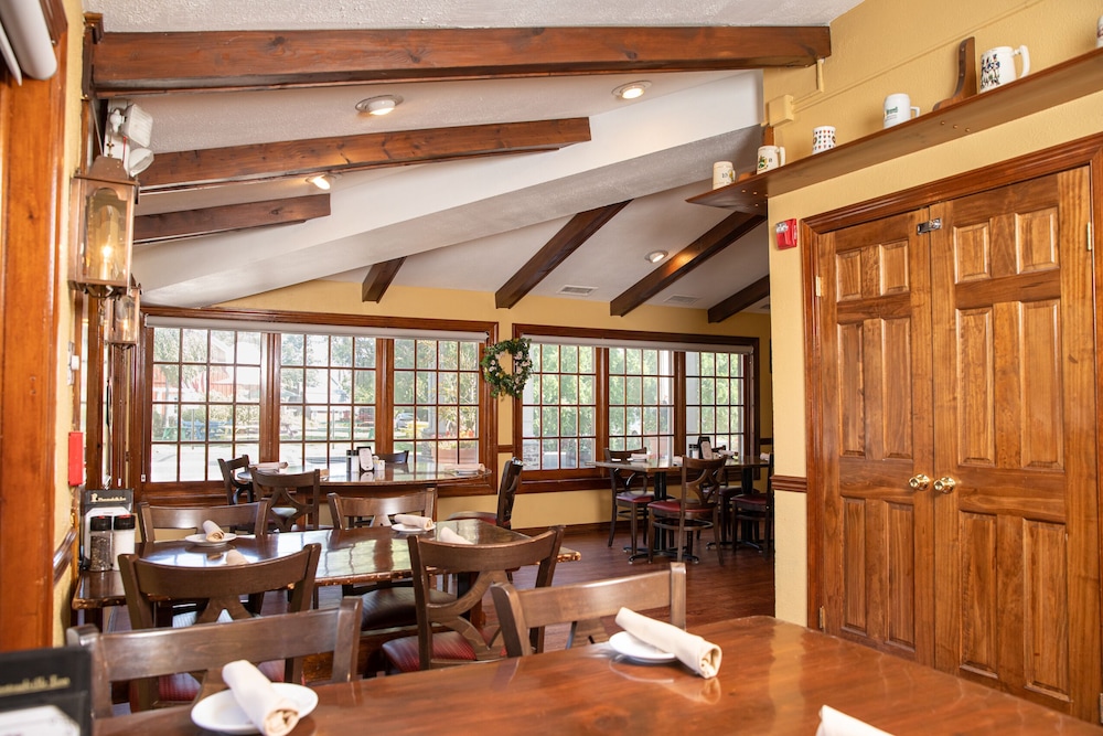 Plumsteadville Inn - photo 16