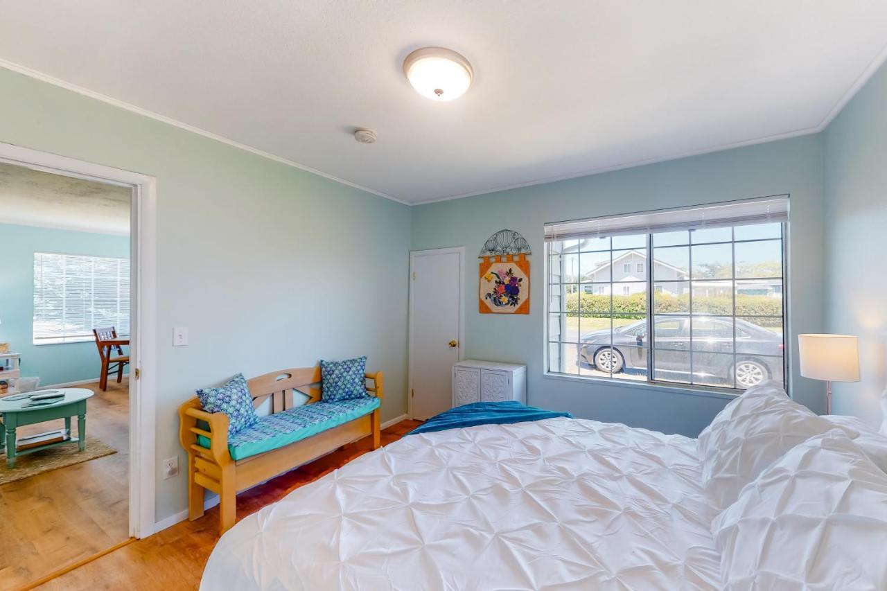 Waldport Bungalow - photo 9