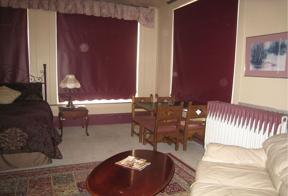 Deadwood Dick's Hotel - photo 19