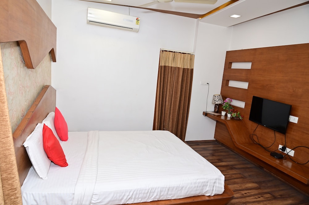Sri Shivam Hotel — Gondia — photo 3