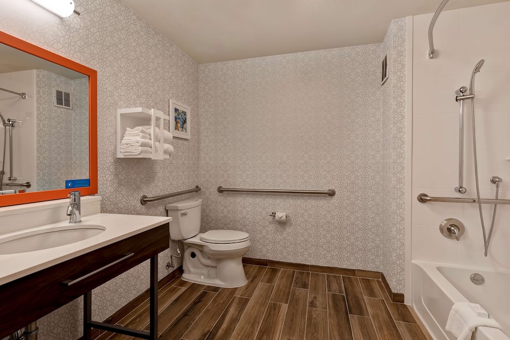 Hampton Inn & Suites Rohnert Park Sonoma County - photo 17