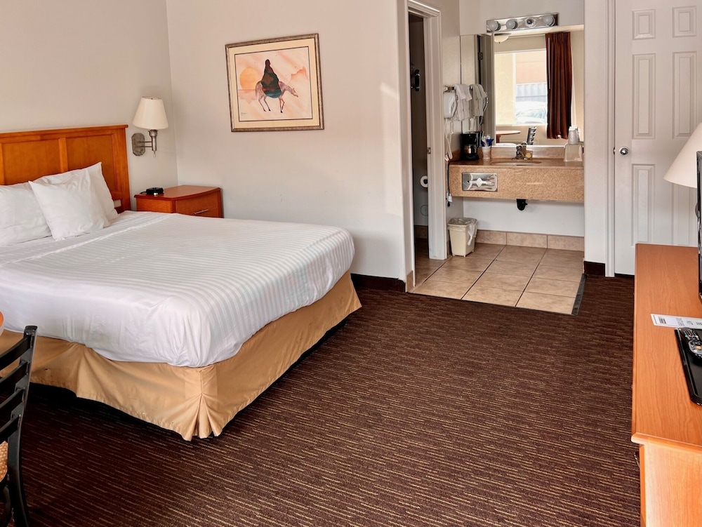 St. George Inn & Suites - photo 32