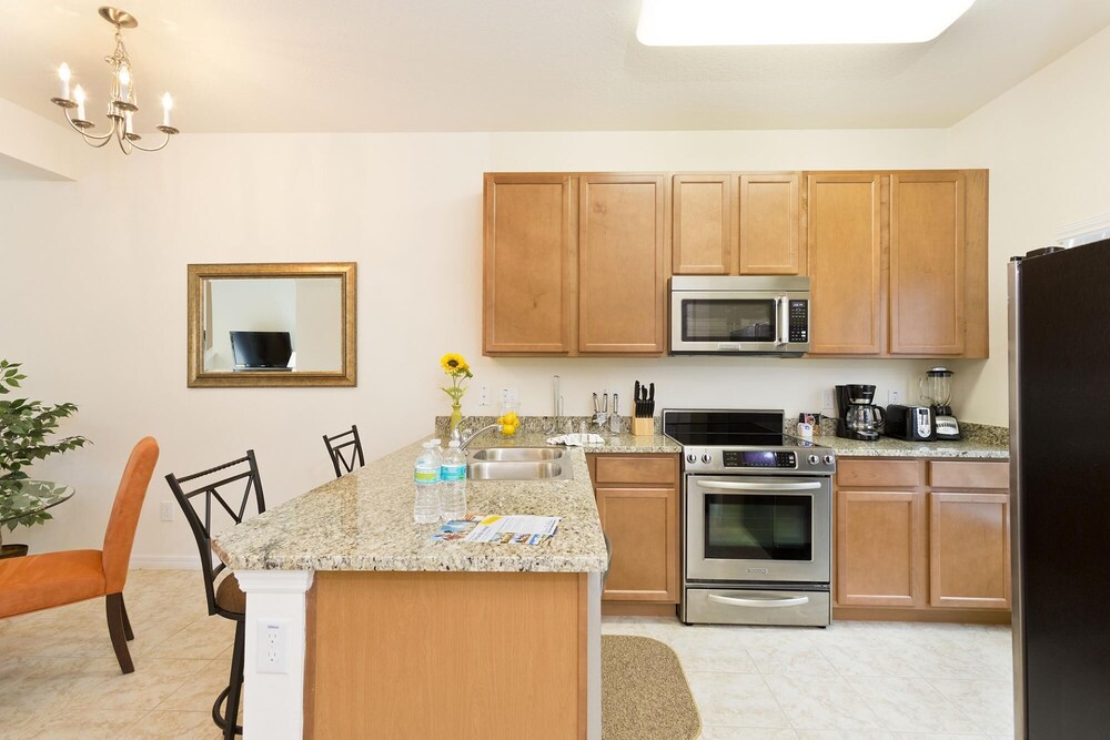 3Br 3Bath Townhome BBQ Pool 15min Disney 1291ft - photo 17