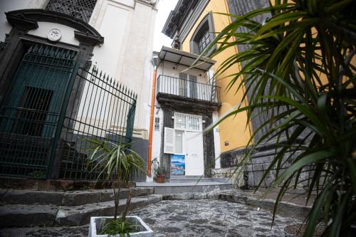 Royal Spaccanapoli — 4-Star Luxury Hotel in Naples, Italy