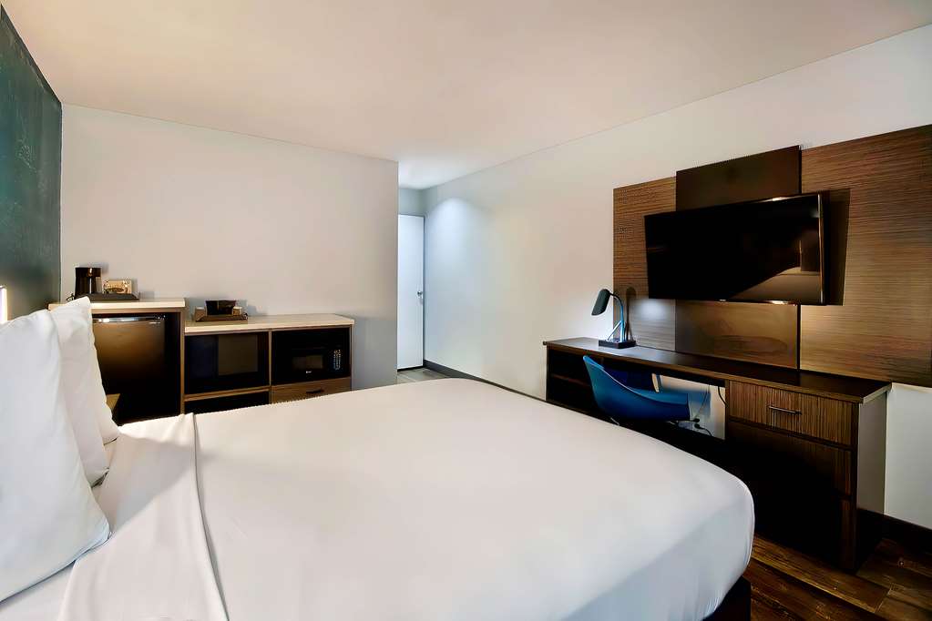 Studio 6 Suites Lawndale CA South Bay - photo 11