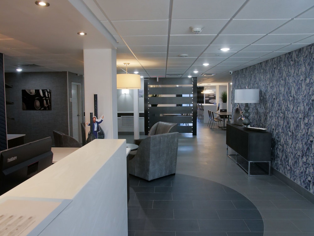 Wingate by Wyndham Louisville Fair and Expo - photo 2