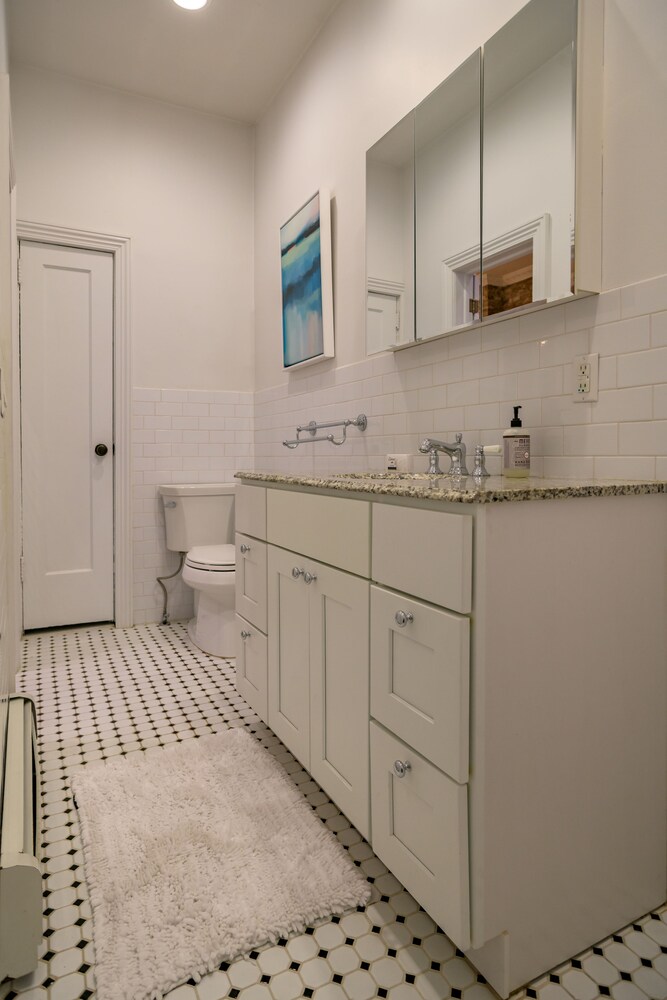 Deedee's Brownstone Van Vorst Park - photo 45