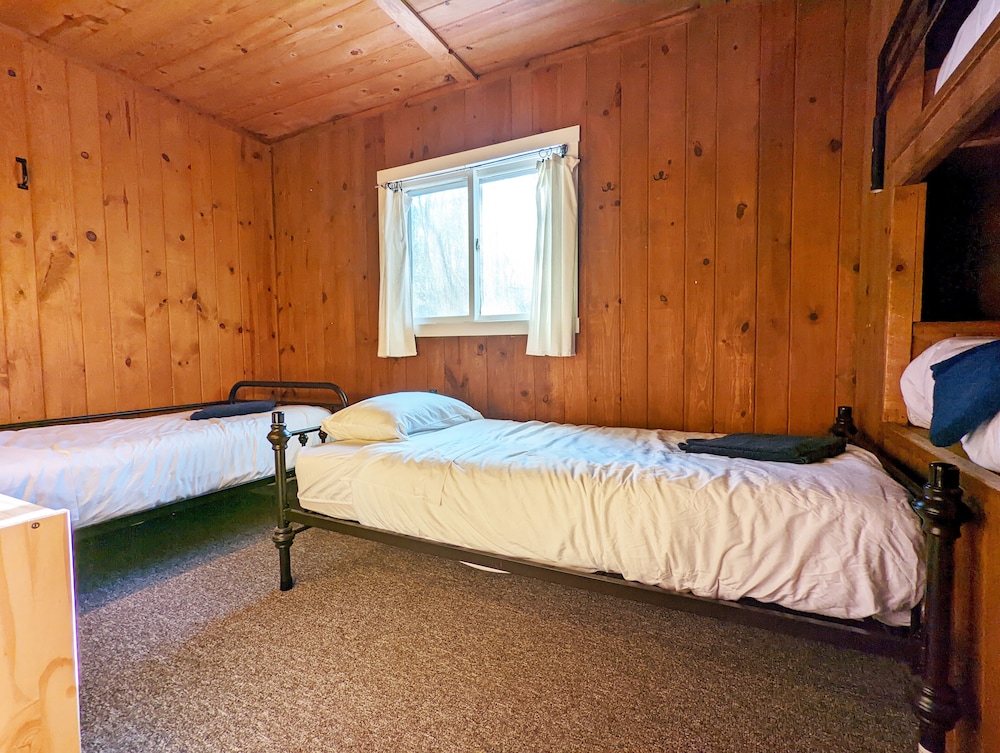 Coadys' Point of View Lake Resort - photo 136