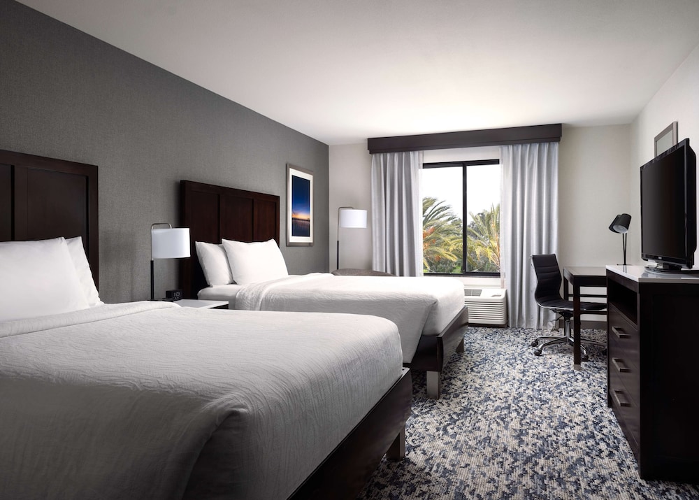 Hilton Garden Inn Los Angeles Redondo Beach - photo 8