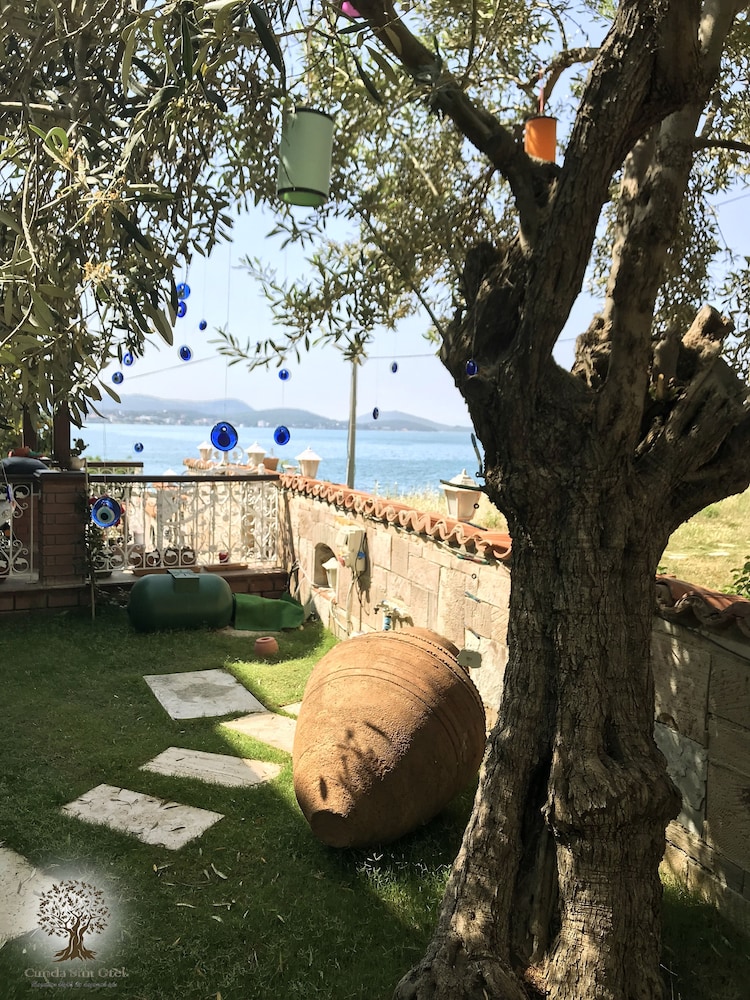 Cunda Sim Otel - carbon neutral hotel in Ayvalik