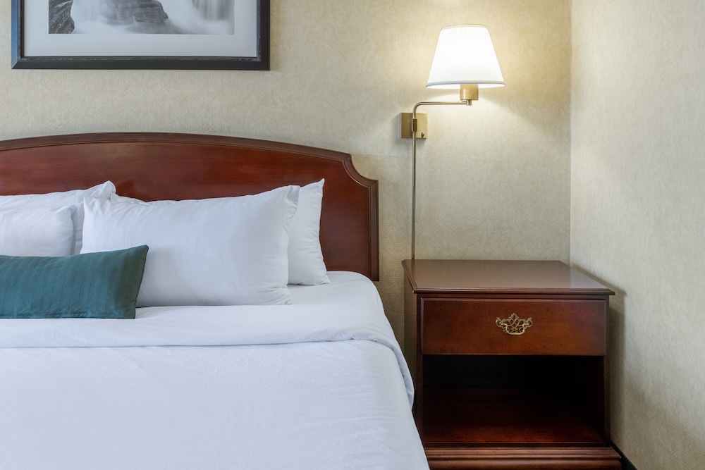 Ramada by Wyndham Reno Hotel and Casino - photo 14