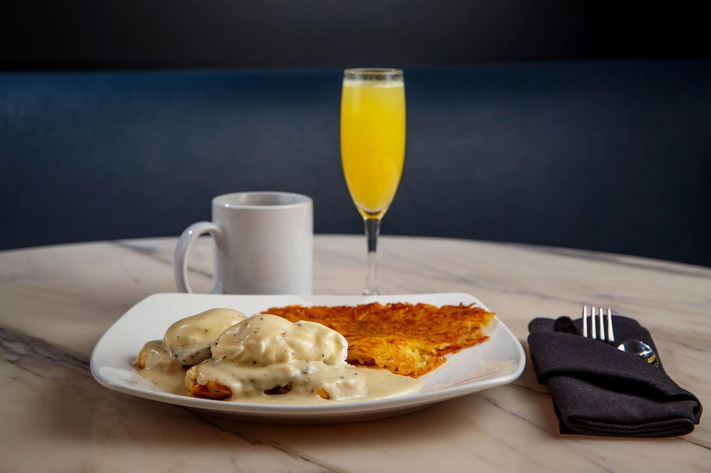 Delta Hotels by Marriott Green Bay - photo 41