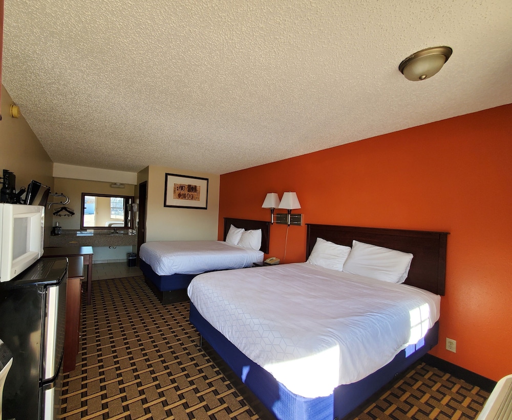 Relax Inn Henryetta - photo 9