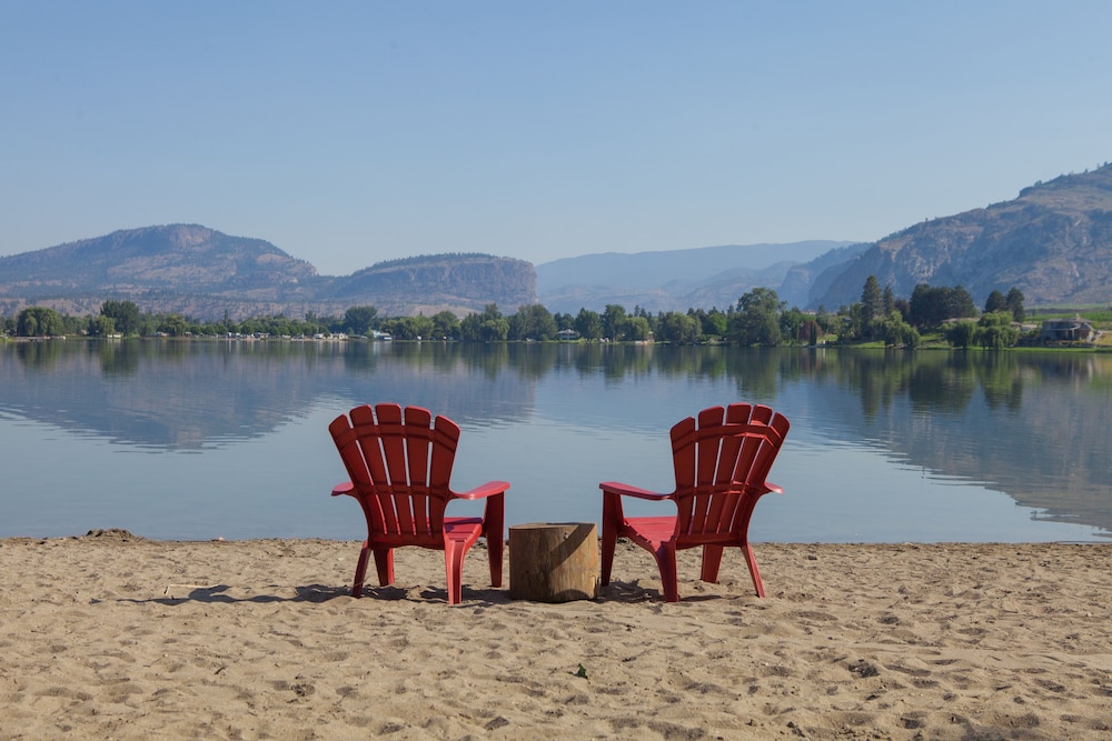 The Lakeside Resort — hotel in Oliver