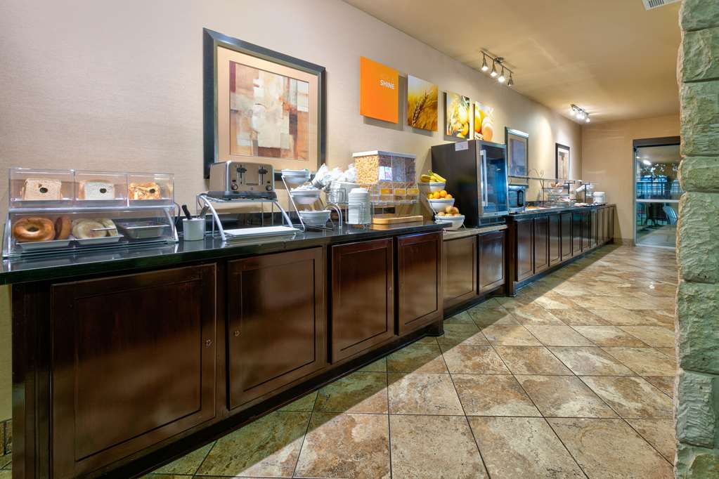 Comfort Suites Arlington Entertainment District - photo 20