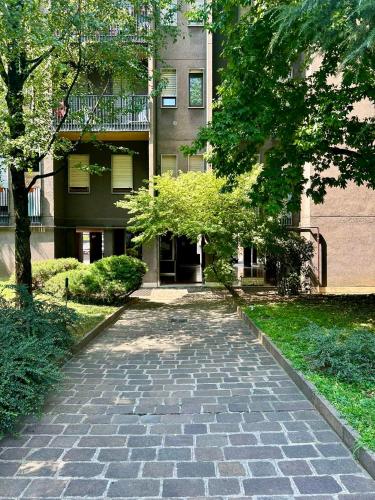 Lr Deluxe Apartments Maison Zeno — 4-Star Luxury Hotel in Milan, Italy