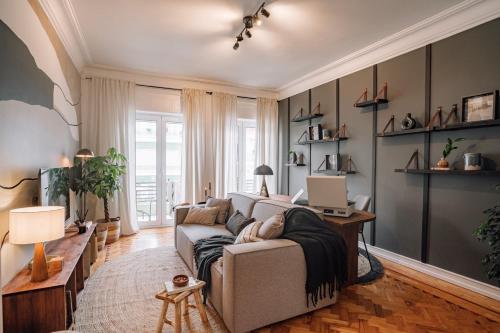 Ayet 3 bedrooms with balcony in Alvalade — 4-Star Luxury Hotel in Lisbon, Portugal