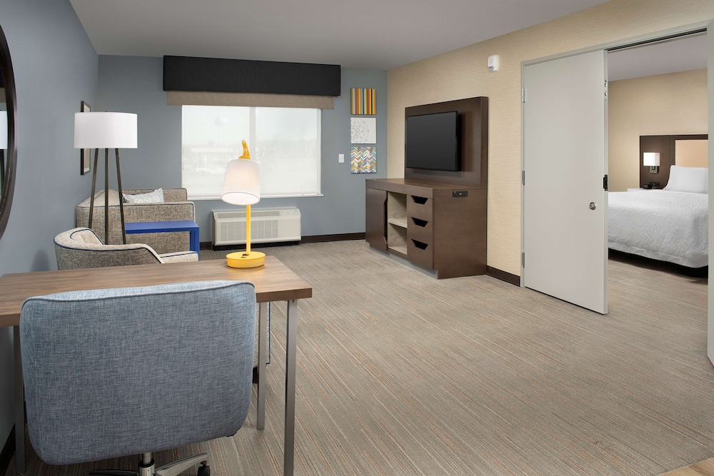 Hampton Inn Warroad MN - photo 10
