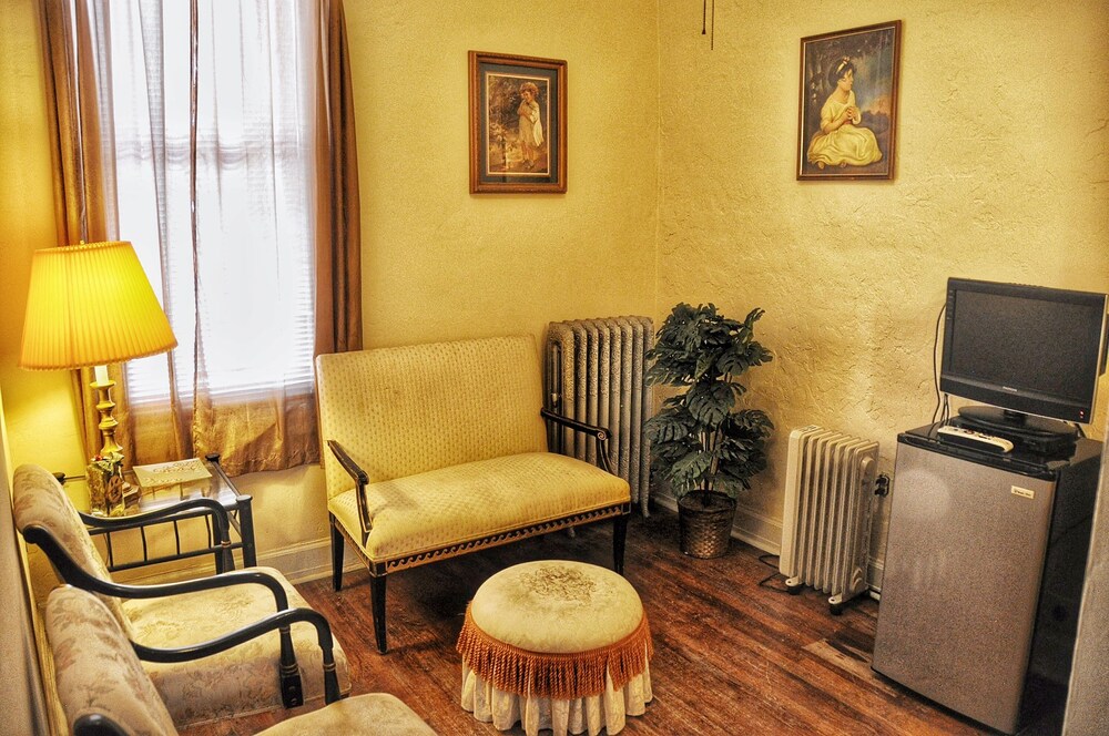 La Plaza Inn - photo 54