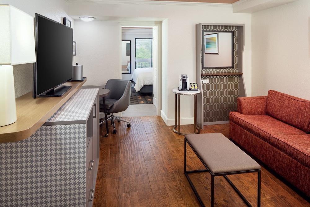 Holiday Inn & Suites Boca Raton North by IHG - photo 12