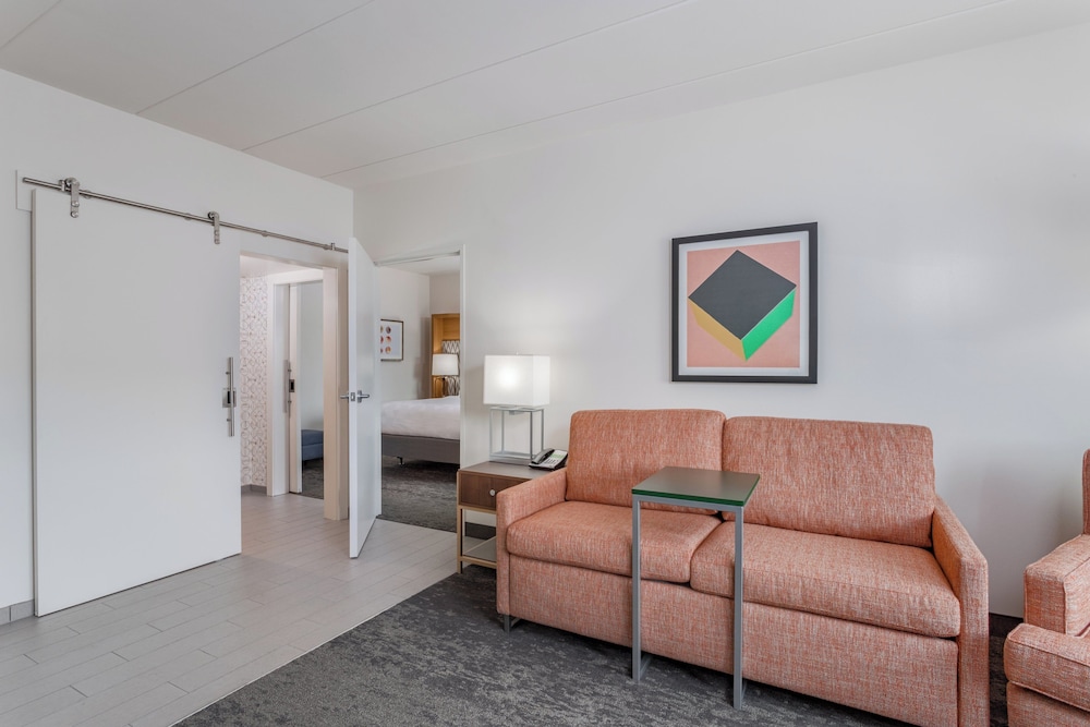 Holiday Inn Columbus by IHG - photo 12