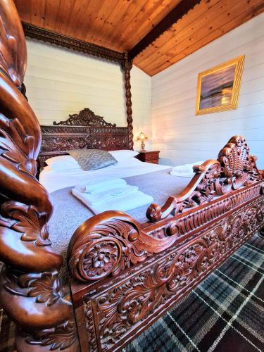 Magpie 2 Hot Tub HuntersMoon Warminster Longleat Wiltshire in Warminster, United Kingdom