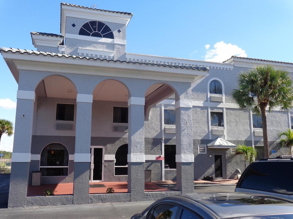 Ruskin Inn Hotel - photo 46
