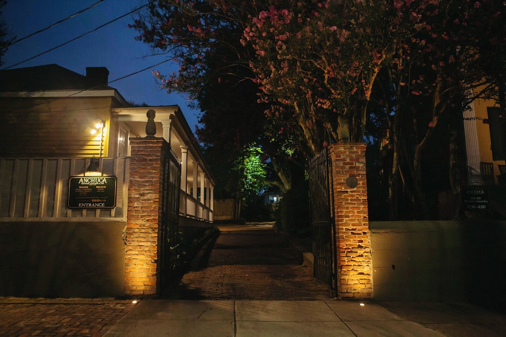 Anchuca Historic Mansion & Inn - photo 121