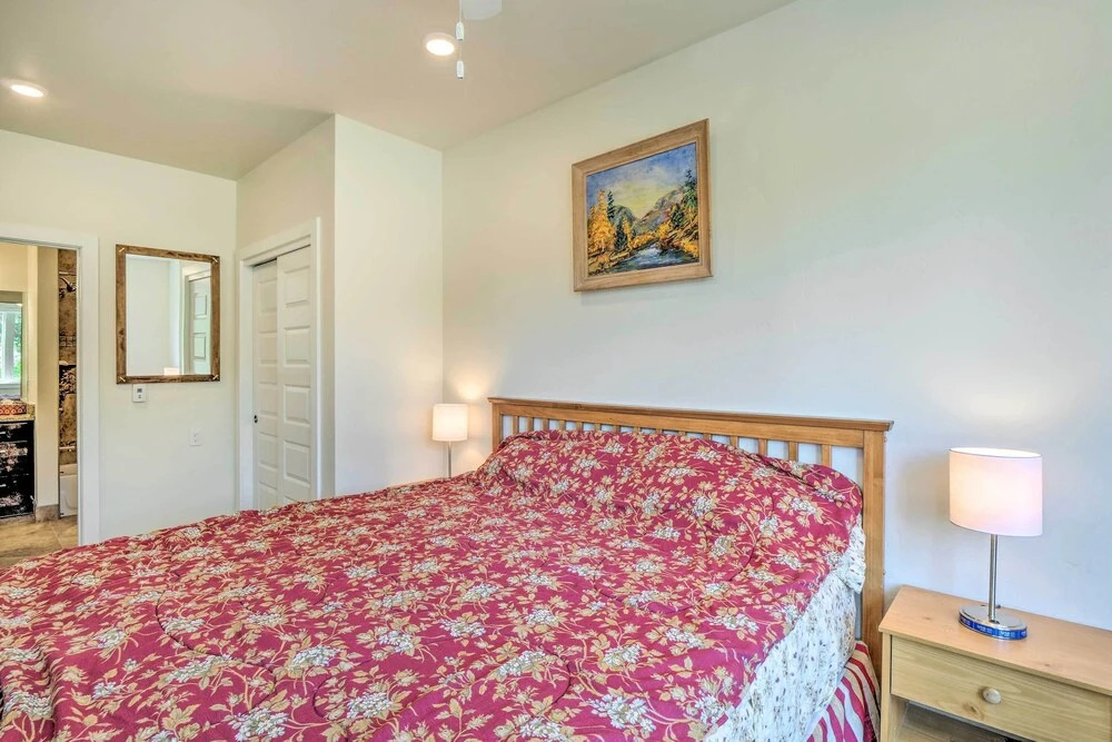 Condo 2 Mi to Keystone Resort Relax Fireside in Keystone, United States