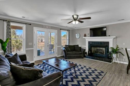 Lake Murray Group Getaway - last minute hotel in Unknown City