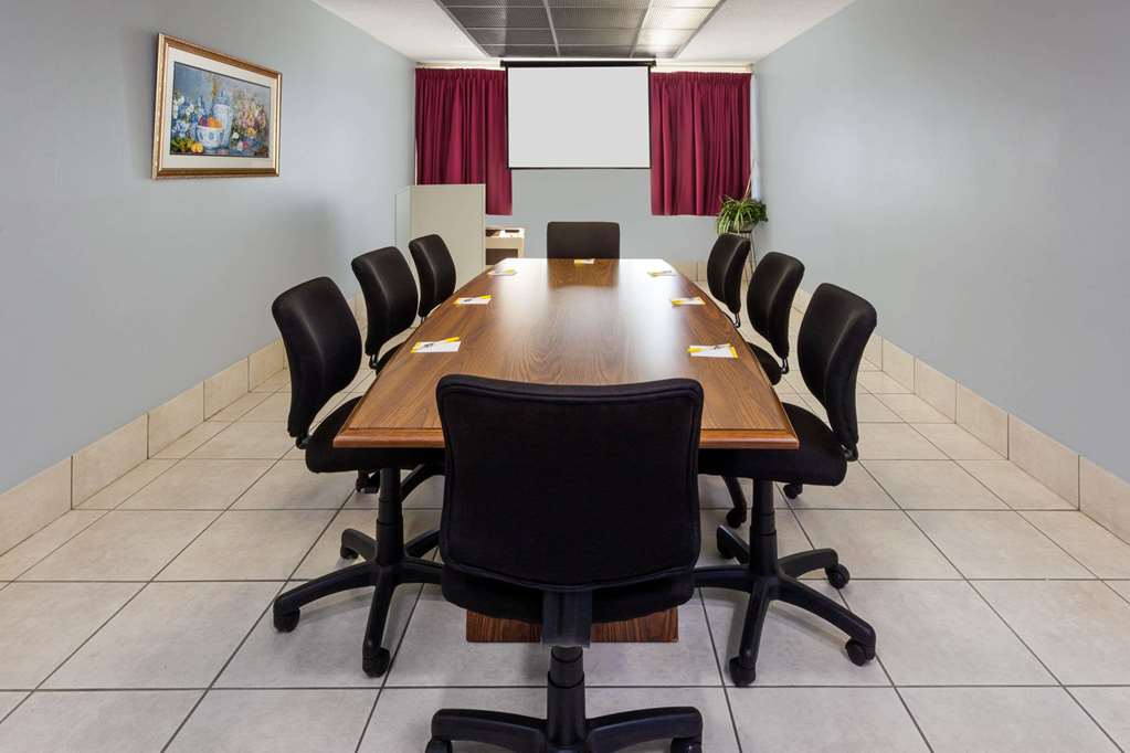 Days Inn by Wyndham Albion - photo 13