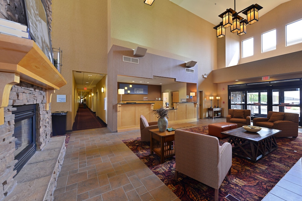 Holiday Inn Express & Suites Gillette by IHG - photo 55