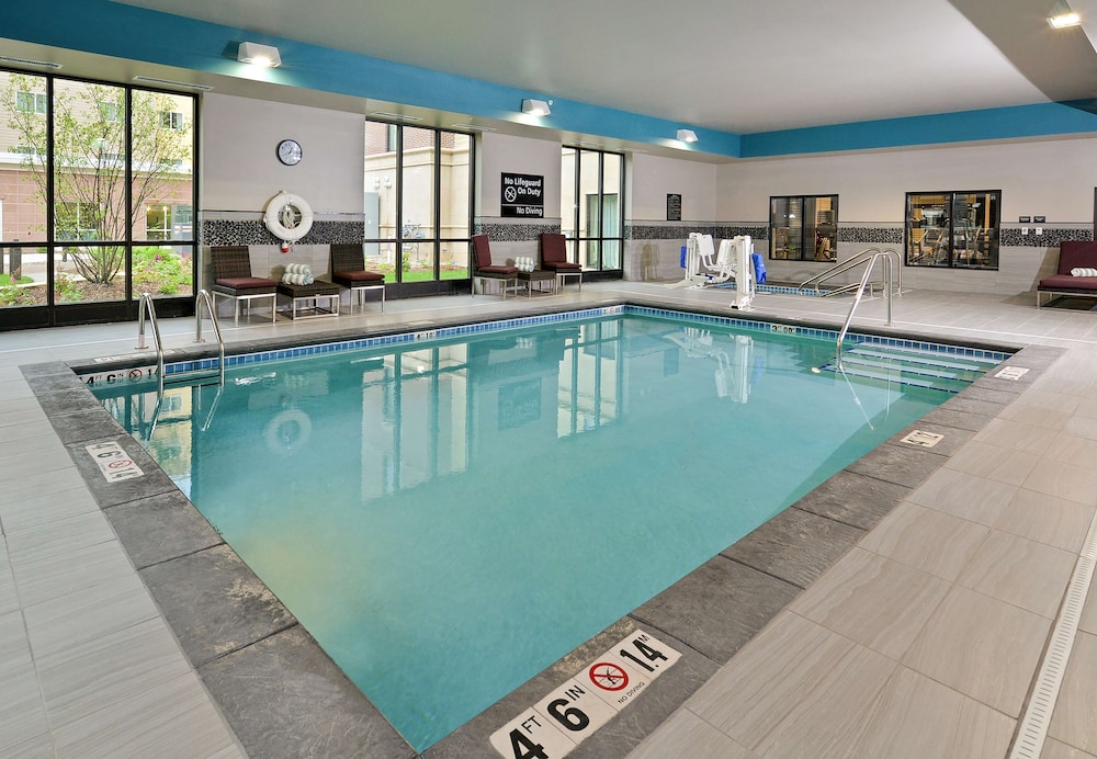 Hampton Inn & Suites Des Moines Downtown - photo 33