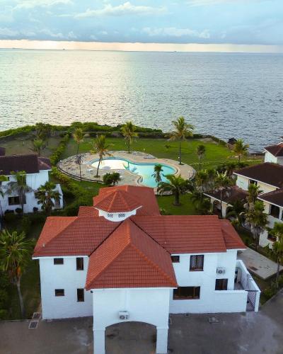 Uttoru Creek Villas Nyali Mombasa — 4-Star Luxury Hotel in Mombasa, Kenya