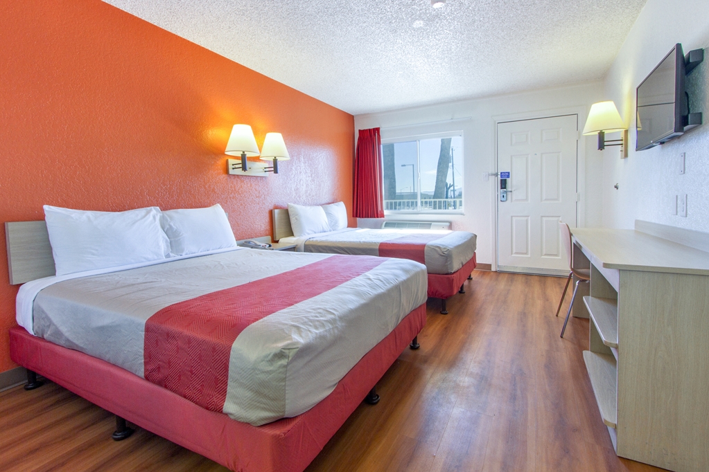 Motel 6 Phoenix AZ Airport 24th Street - photo 20