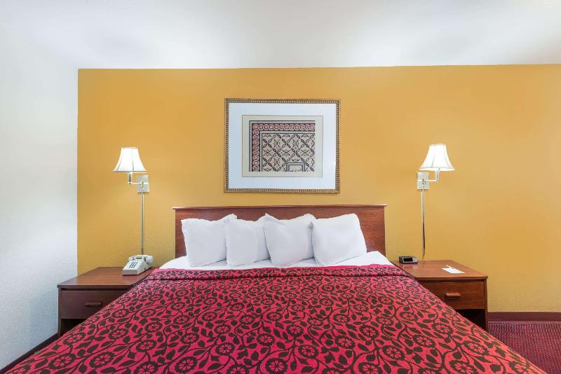 Hotel Andover KS - photo 14