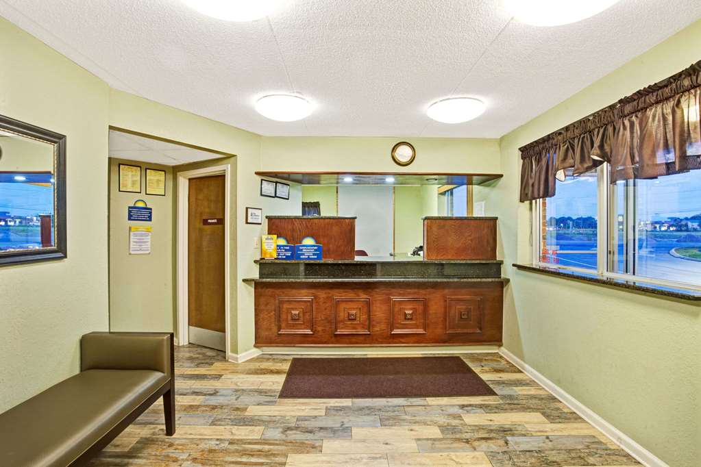 Days Inn by Wyndham Clarksville TN - photo 7