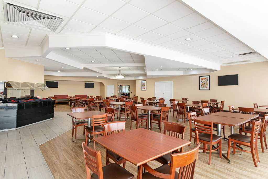 Best Western Plus Kansas City Sports Complex Hotel - photo 42