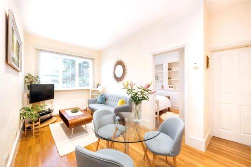 Neat bright and convenient. — 4-Star Luxury Hotel in London, United Kingdom