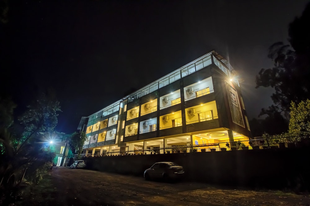 Harmony Palace - carbon neutral hotel in Mahabaleshwar